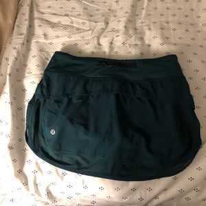 Lululemon Deep Teal Skirt w/ mesh